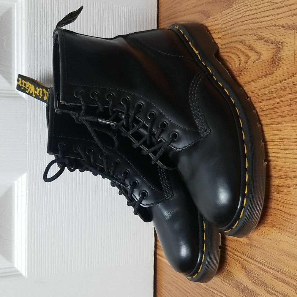 MIE Dr Martens 1460 Smooth boots